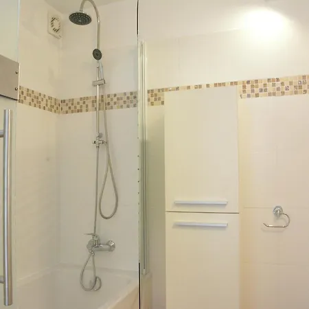Retreat, Fernelmont, Cleaning Included Holiday home