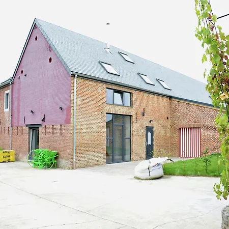 Holiday home Retreat, Fernelmont, Cleaning Included Forville