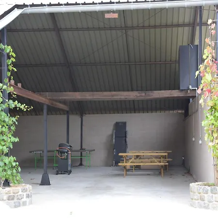 Retreat, Fernelmont, Cleaning Included *