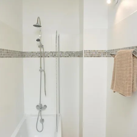Retreat, Fernelmont, Cleaning Included Holiday home